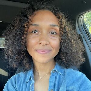 Meet your Posher, Taryn